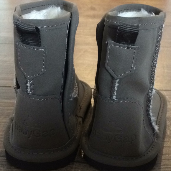 Baby Gap Brown Shearling Boots 6-12 Month - Picture 3 of 6